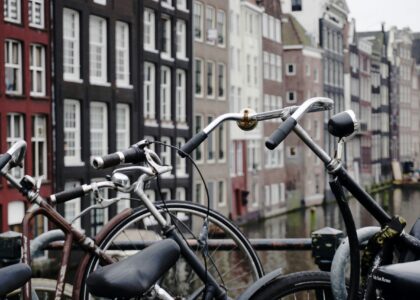 Zastavte vraždy dětí. Jak se z Amsterdamu stalo hlavní město cyklistiky