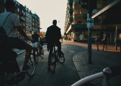Společenský klub proti lycře: Chvála slowbikingu