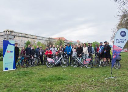 Květnovou výzvu Do práce na kole zahájila cyklosnídaně s ministrem dopravy Kupkou