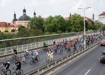 Se světovou cyklojízdou v Praze vyrazí i 10 ambasád a zástupci OSN